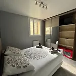 Rez-de-chaussee De Plain-pied Avec Parking Prive Au Centre Apartment