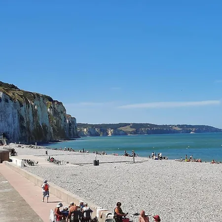 Rez-de-chaussee De Plain-pied Avec Parking Prive Au Centre * Dieppe